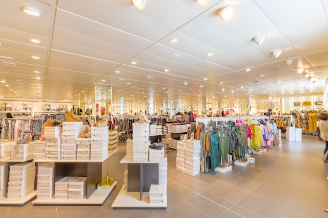 Retail distribution and last-mile parcel staging